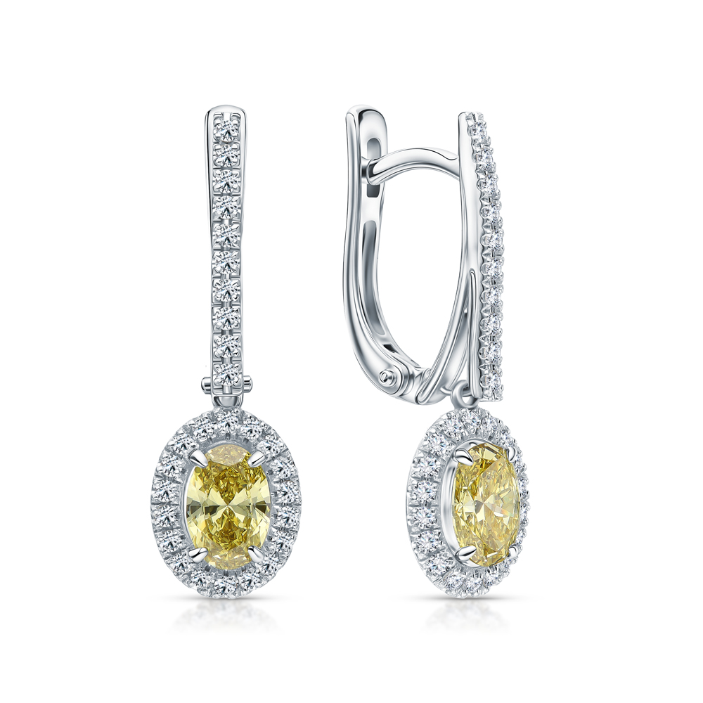 Золотые серьги с бриллиантами выращенными в Нижнем Новгороде